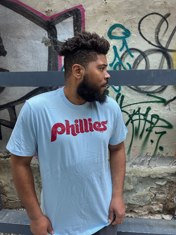 Philadelphia Phillies L Powder Blue DISTRESSED T Shirt Tee Majestic Philly  Cotto